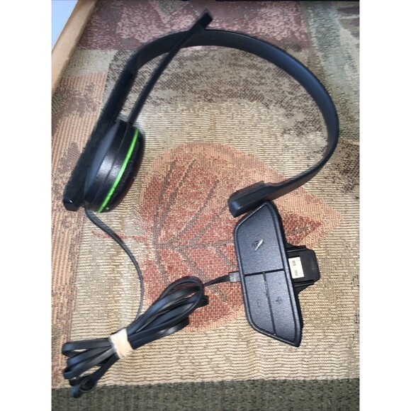 Xbox 360 Headset Model 1564 T8 - Picture 1 of 6